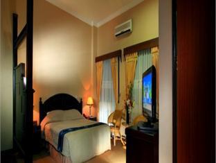 Roditha Banjarmasin Hotel บันจาร์มาซิน ภายนอก รูปภาพ